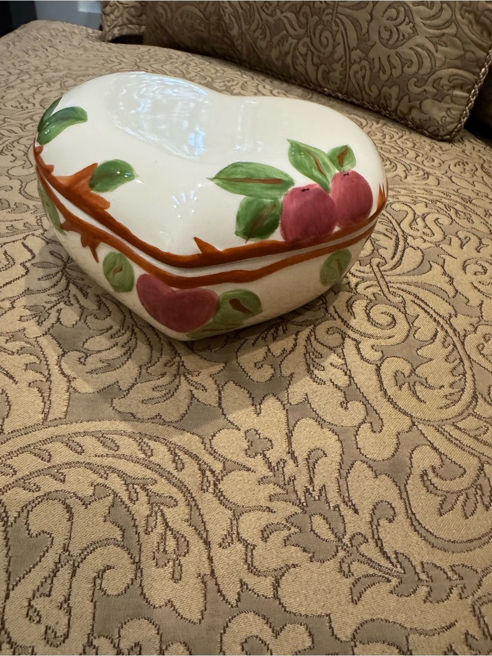 Franciscan Cream Heart-Shaped Ceramic Trinket Box with Apple Motif